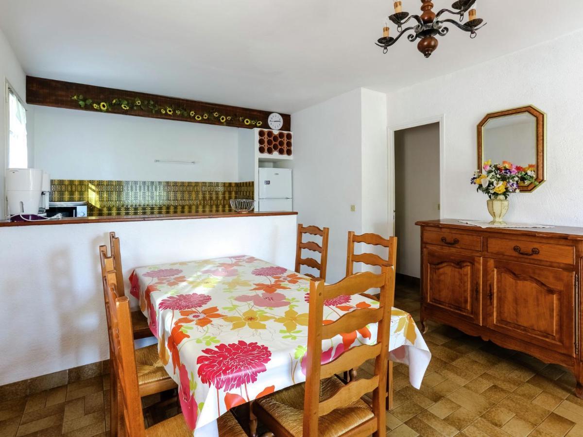 Snug Holiday Home In Bormes Les Mimosas With Pool Ngoại thất bức ảnh